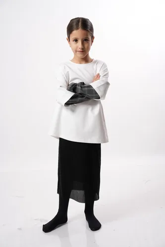 חולצת טי-שירט שרוול קצר ארוך 